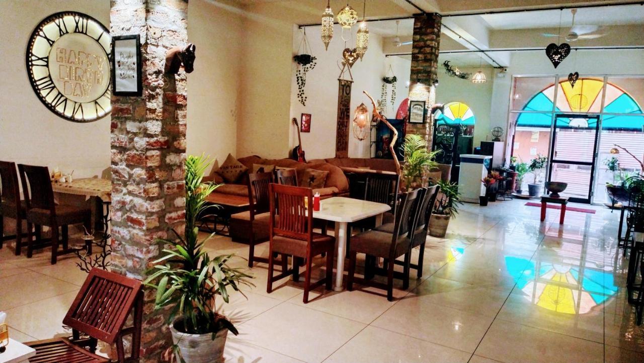 Rangbaari Stays & Cafe Jodhpur  Bagian luar foto